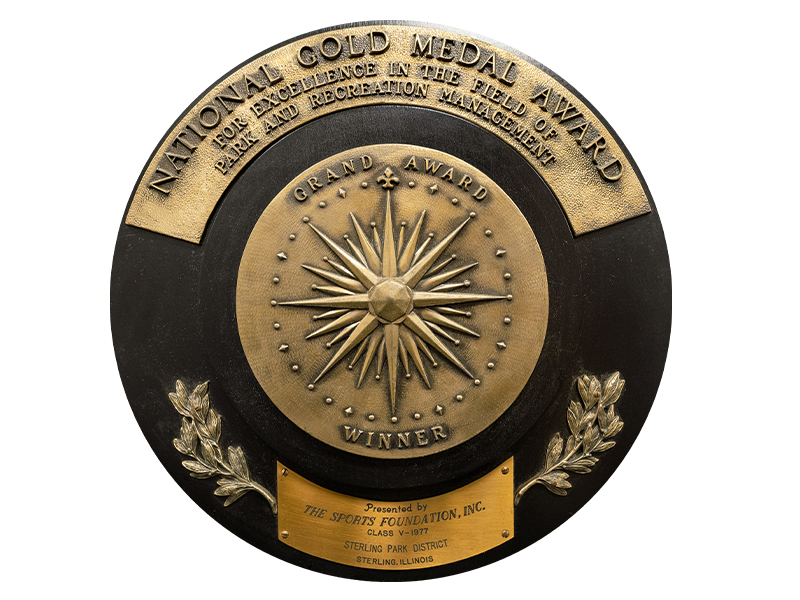 1977 - National Gold Medal Award